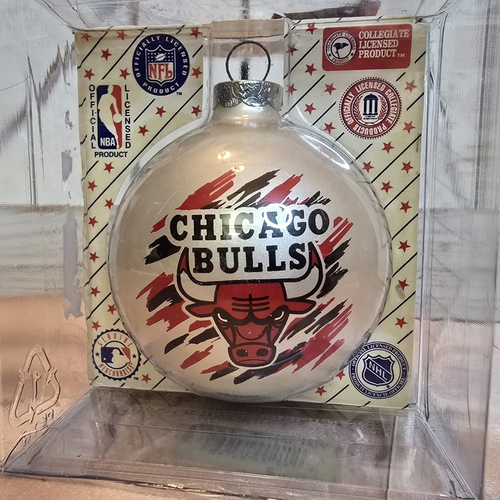 Chicago Bull's Christmas Ornament